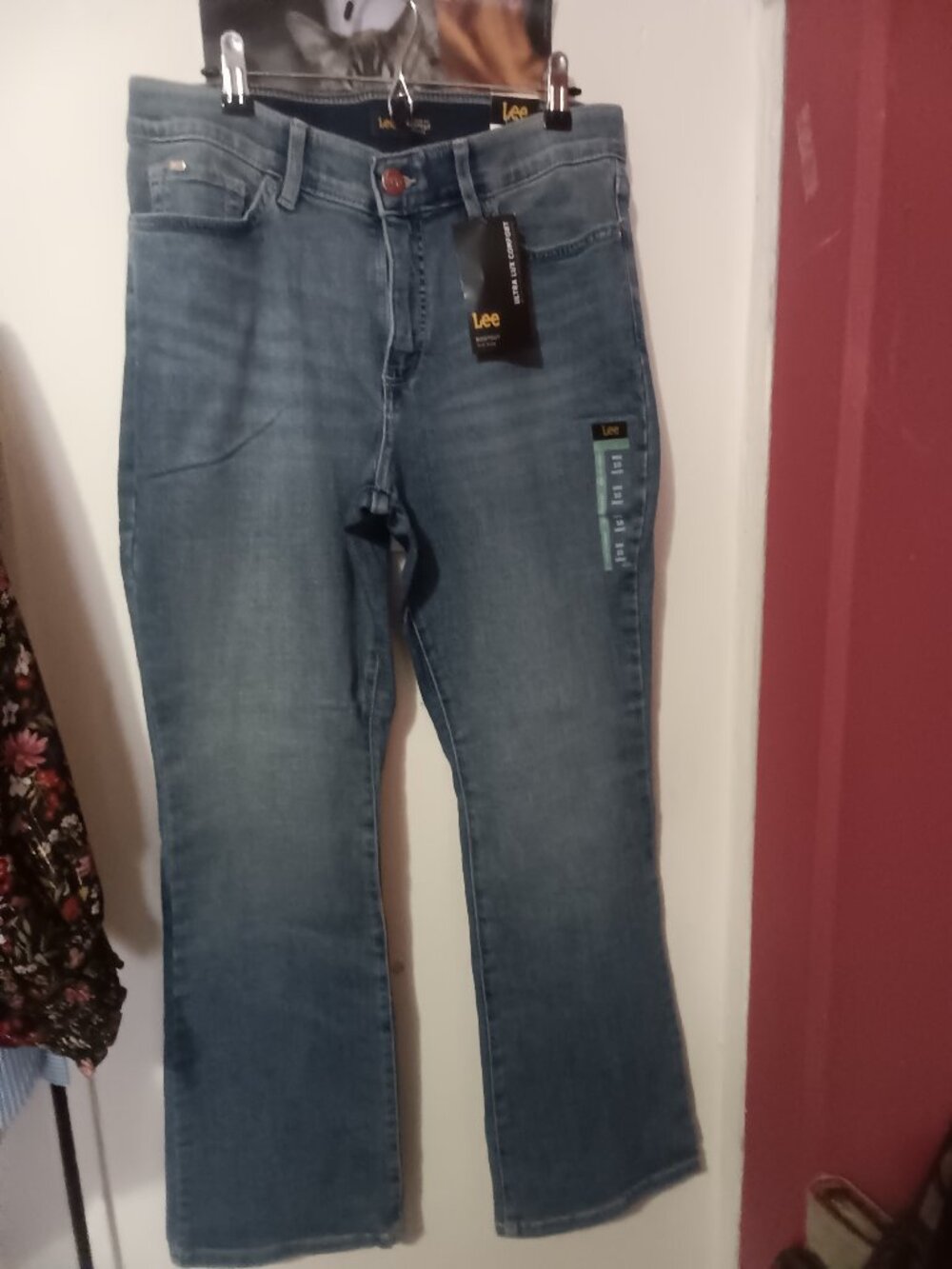 Lee Jeans - Boot cut - Washed Blue - Size 10 Short